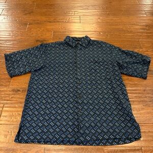 Neiman Marcus 100% Silk Button Down Short Sleeve Shirt Black Blue Squares